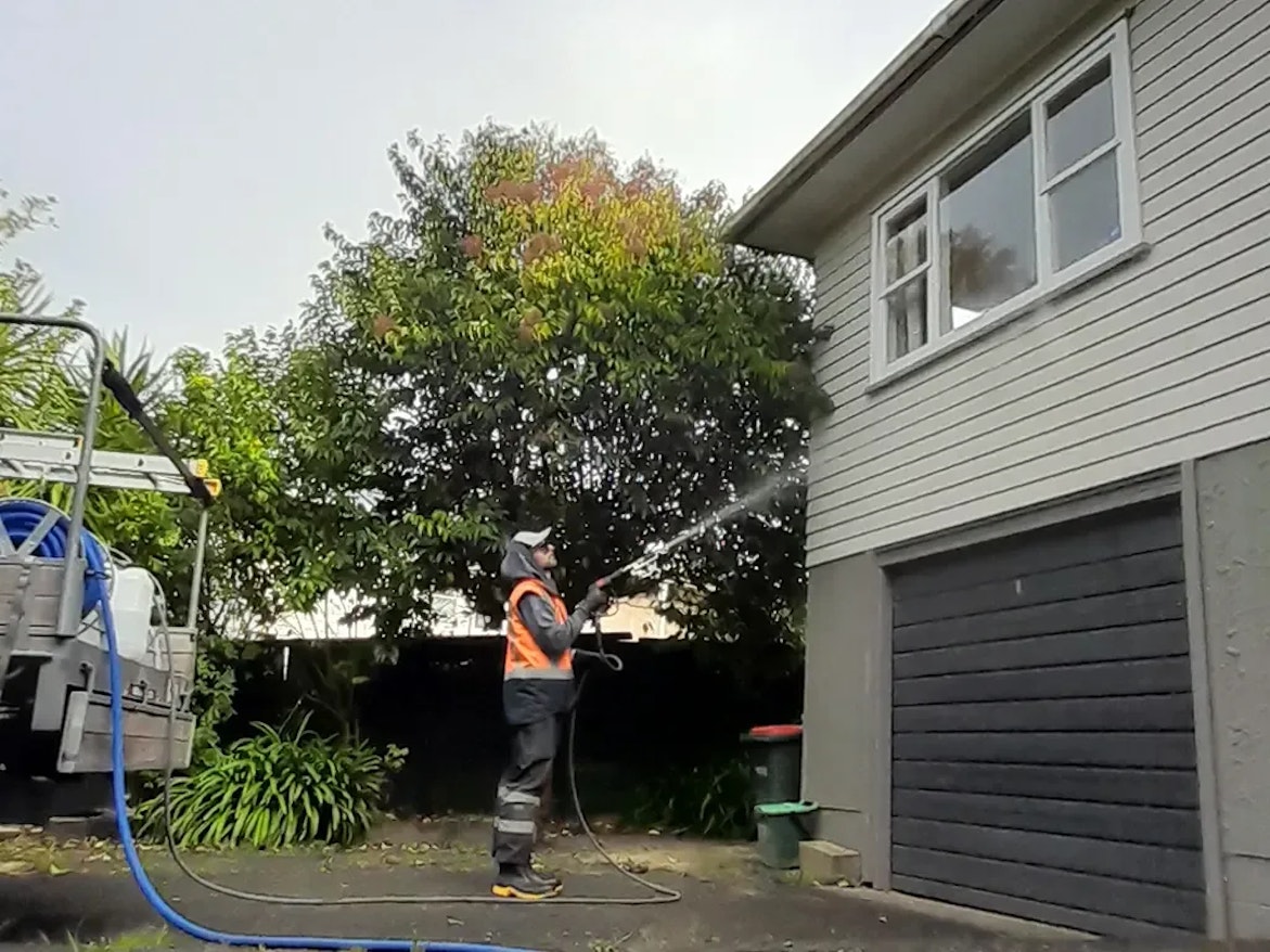Residential Water blasting and soft wash services